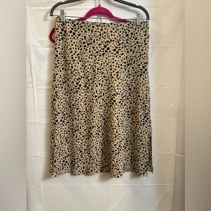 Spotted midi skirt